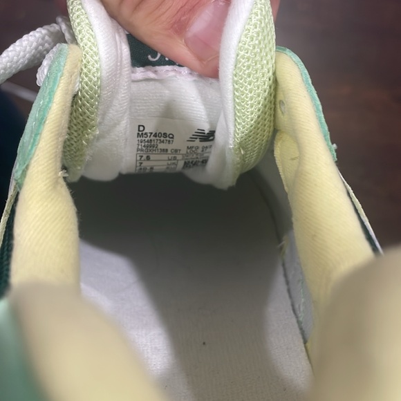 New Balance x Staud Collab size 7.5 lime/yellow - Picture 5 of 7